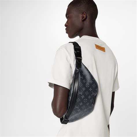 marsupio louis vuitton uomo marrone|Marsupio Discovery PM Monogram Eclipse .